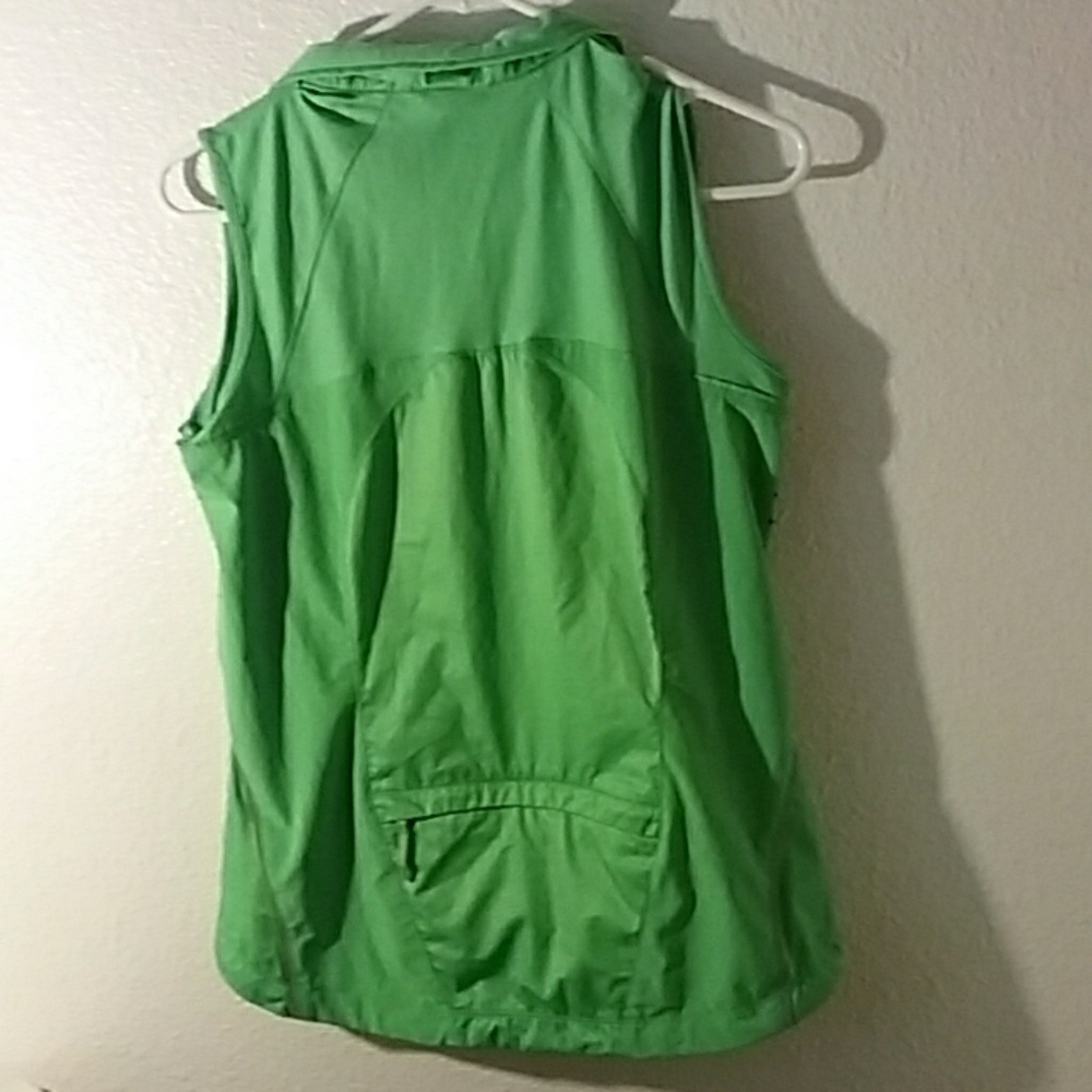 Green Running Jacket - Picture 4 of 7